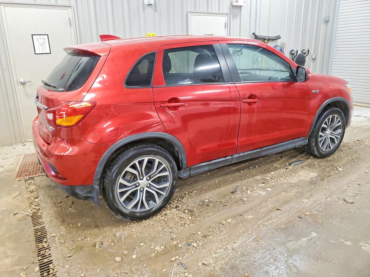 2018 Mitsubishi Outlander Sport Es - Image 3