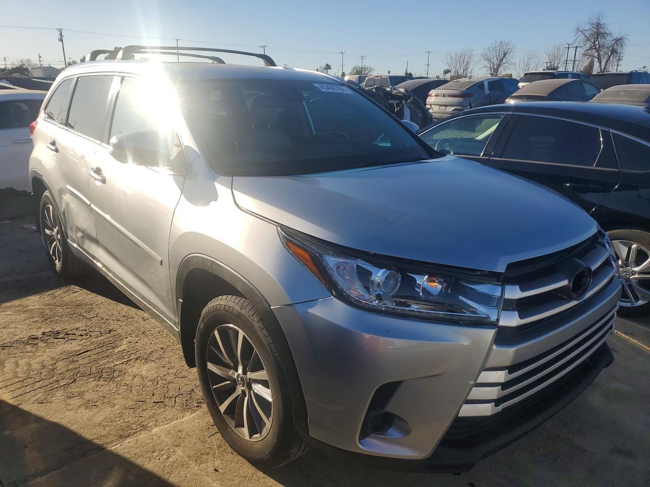 2018 Toyota Highlander - Фото 4