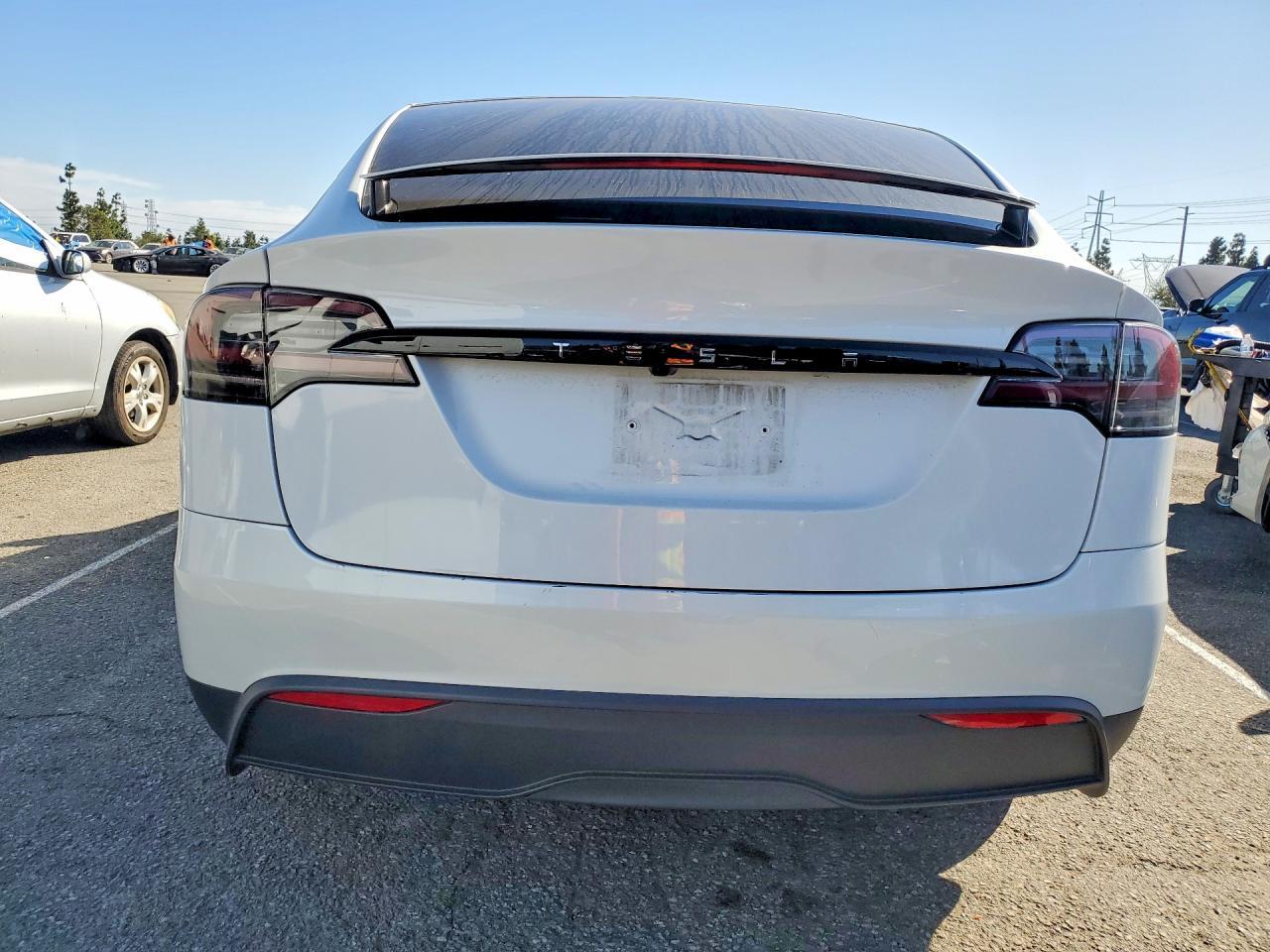 2024 Tesla Model X - Фото 6
