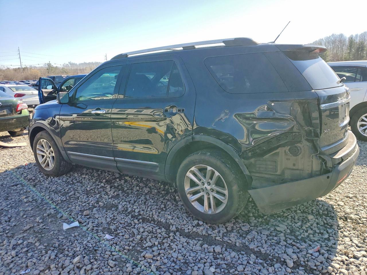 2014 Ford Explorer Xlt - Фото 2