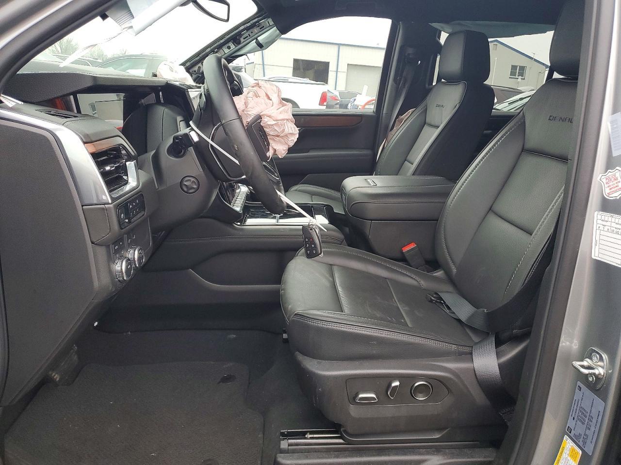 2025 GMC Yukon Denali 4Wd 6.2L V8 - Фото 7