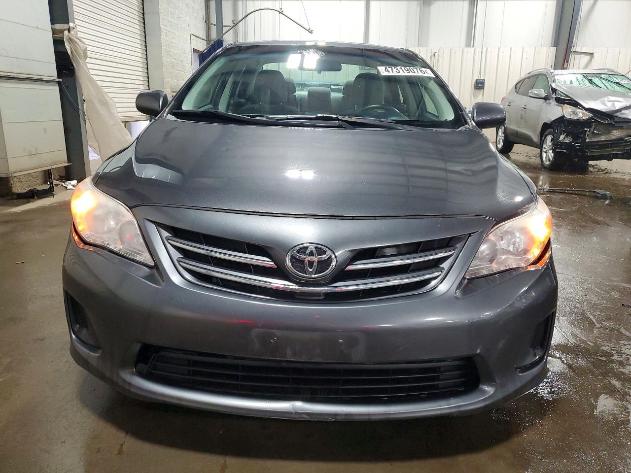 2013 Toyota Corolla Le - Image 5