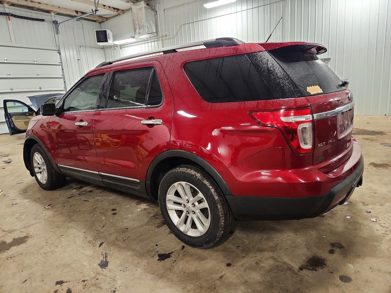 2014 Ford Explorer Xlt - Фото 2