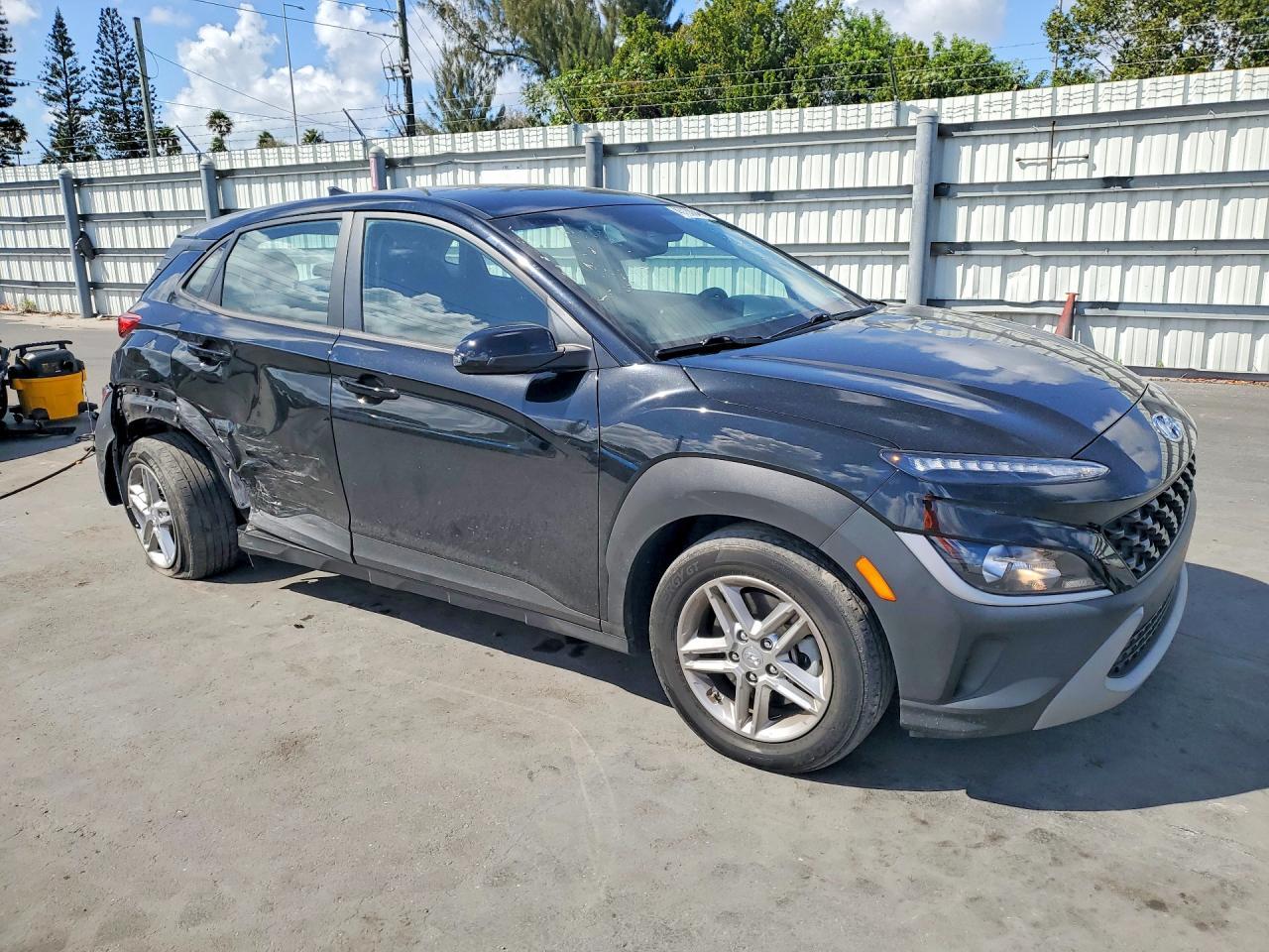 2023 Hyundai Kona Se - Фото 4