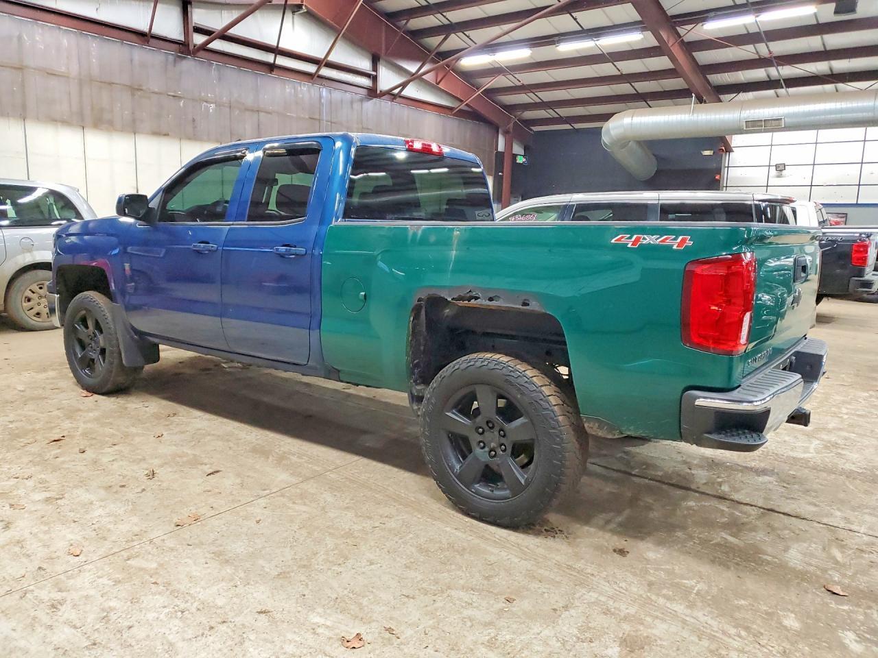 2015 Chevrolet Silverado K1500 Lt - Фото 2