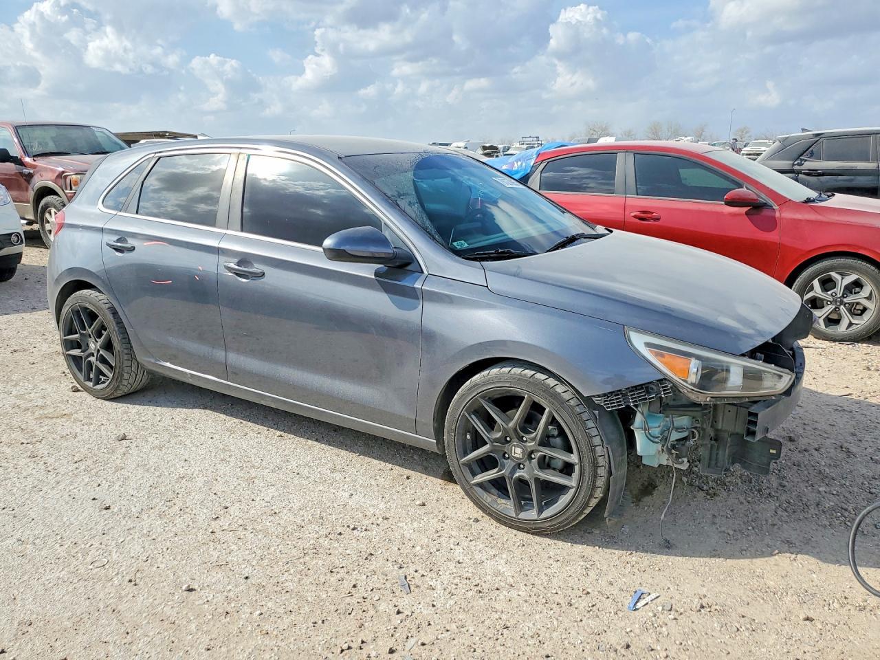 2018 Hyundai Elantra Gt Base - Фото 4