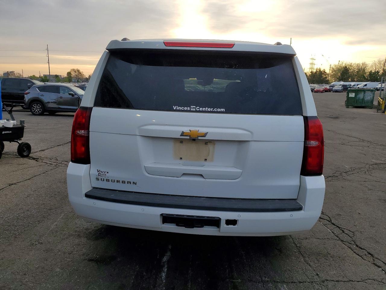 2020 Chevrolet Suburban K1500 Lt - Image 6