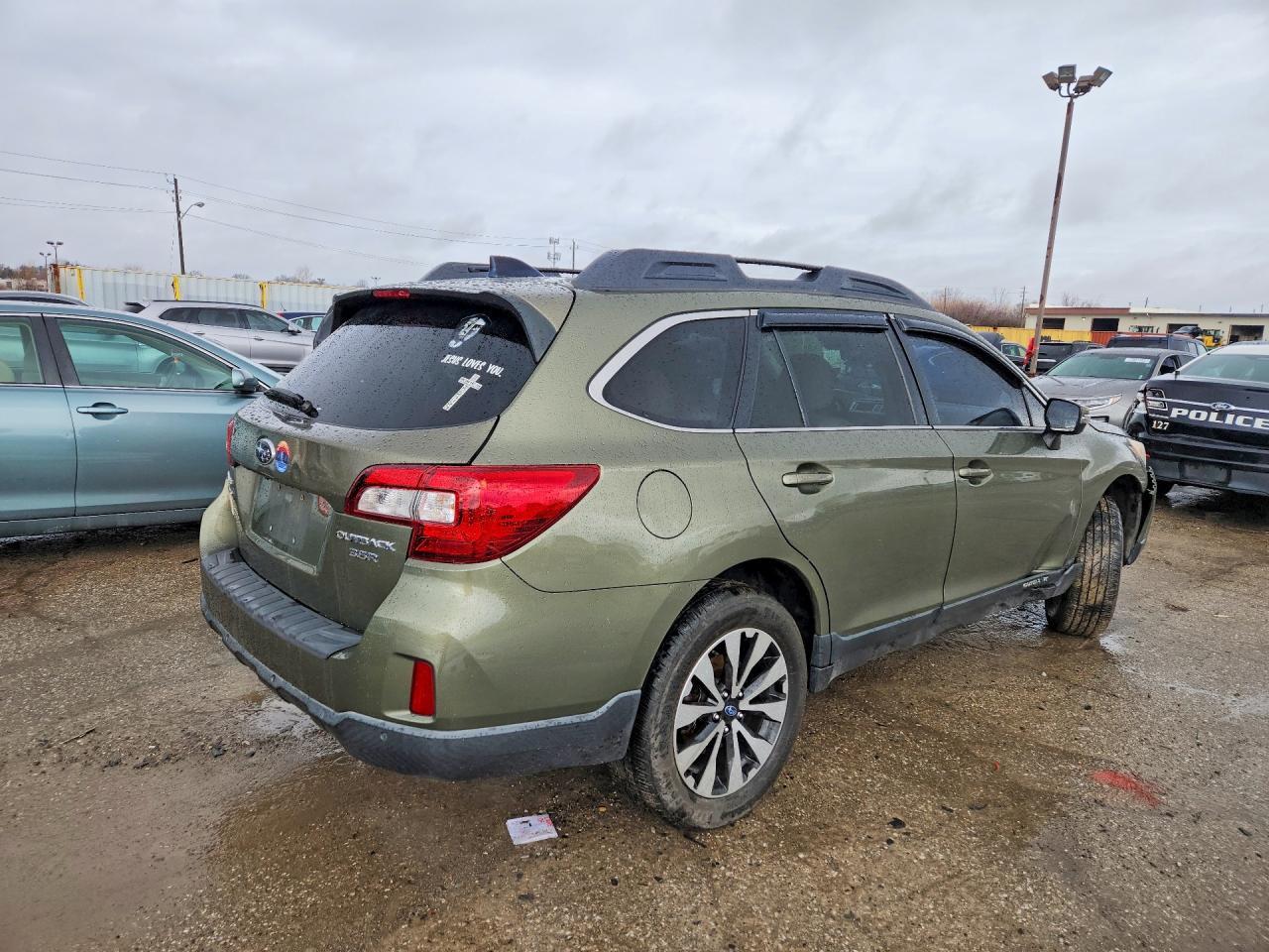 2017 Subaru Outback 3.6R Limited - Фото 3