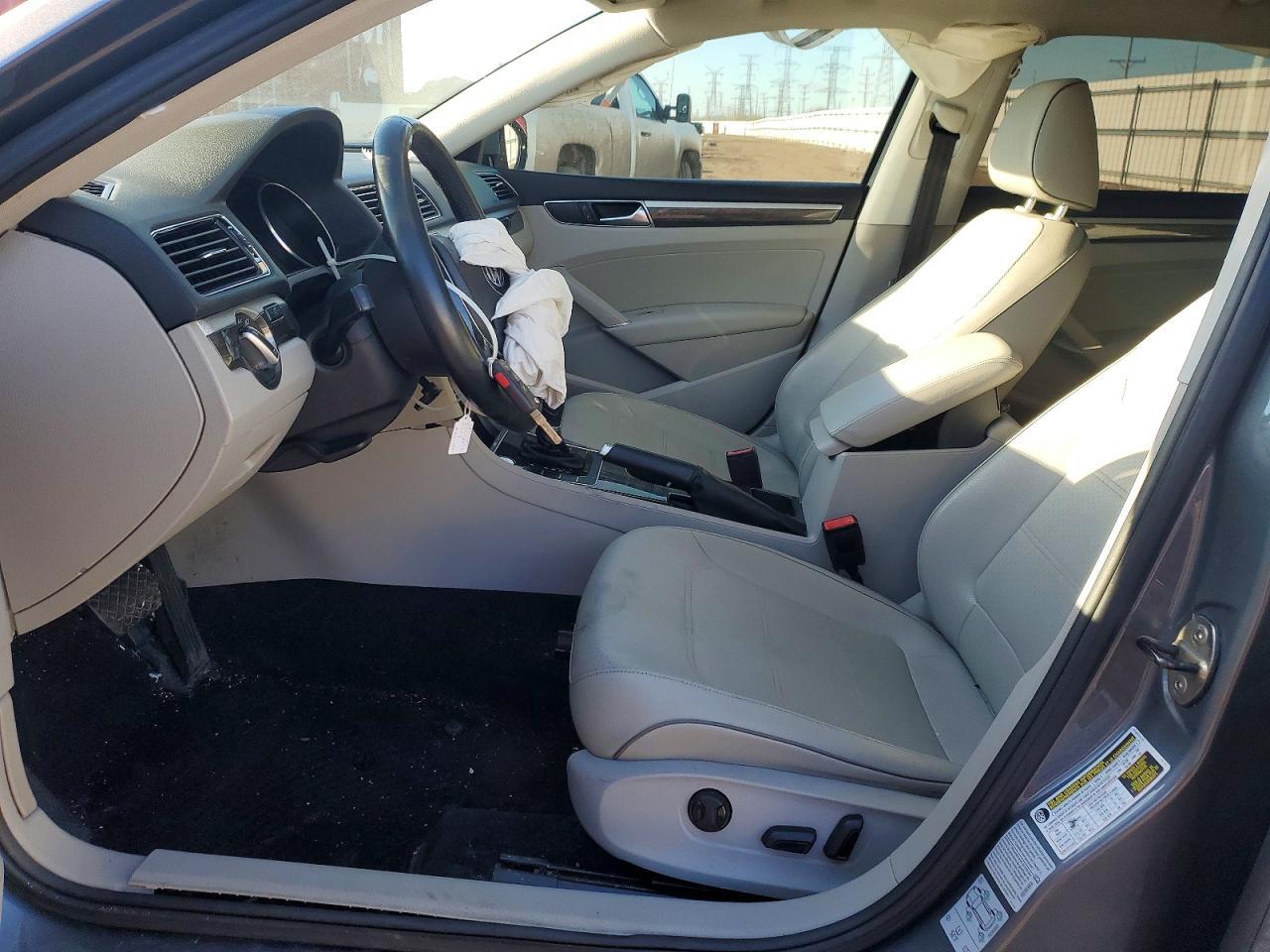 2017 Volkswagen Passat Se - Фото 7
