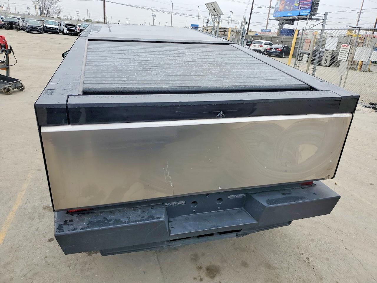 2024 Tesla Cybertruck - Фото 6