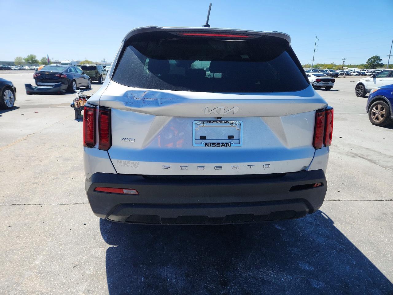 2022 Kia Sorento Lx - Фото 6