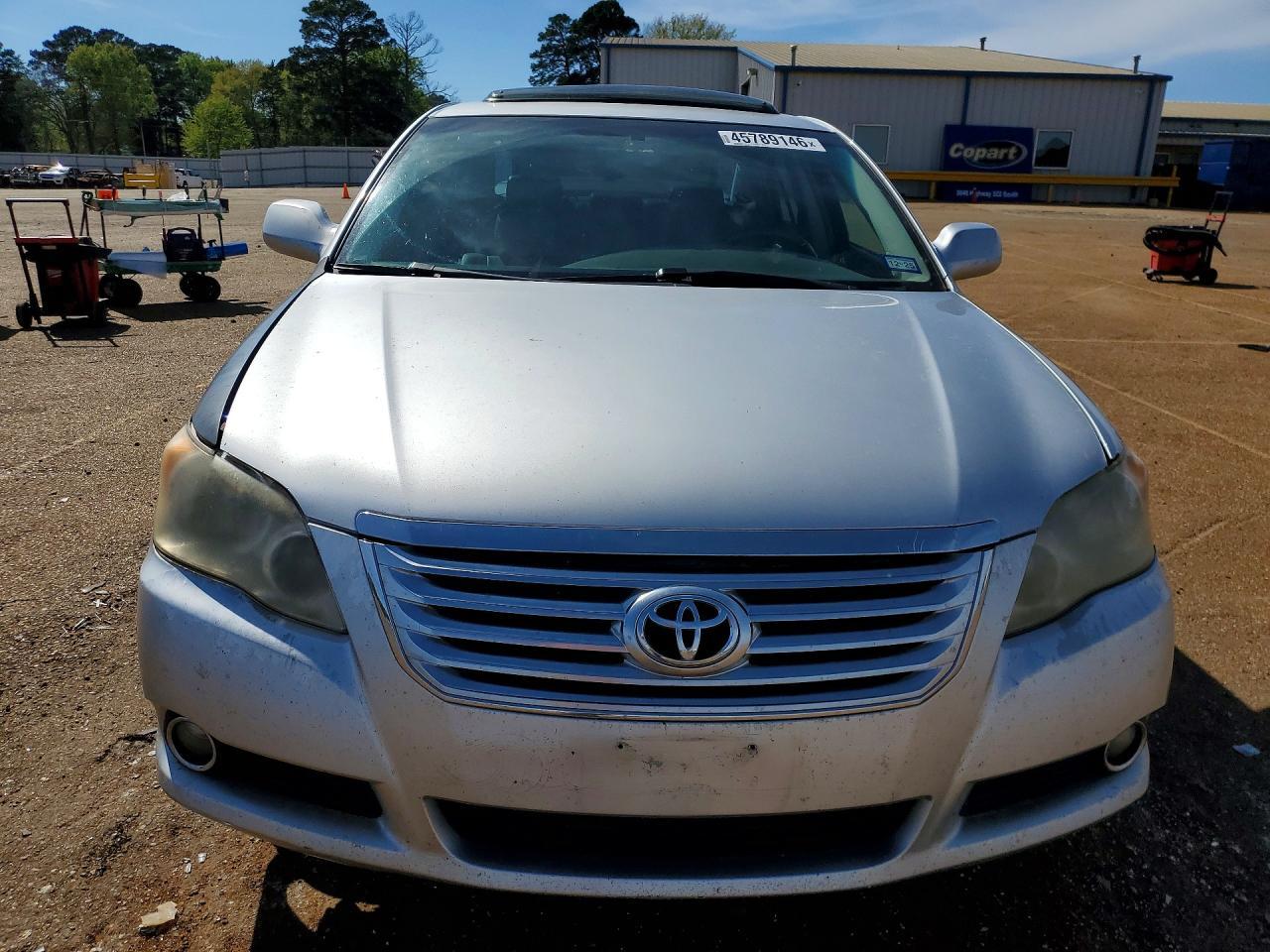2008 Toyota Avalon Limited - Image 5