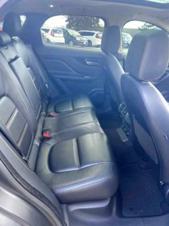 2018 Jaguar F-Pace Prestige - Image 6