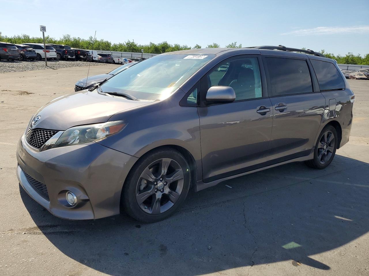 2012 Toyota Sienna Se 8-Passenger