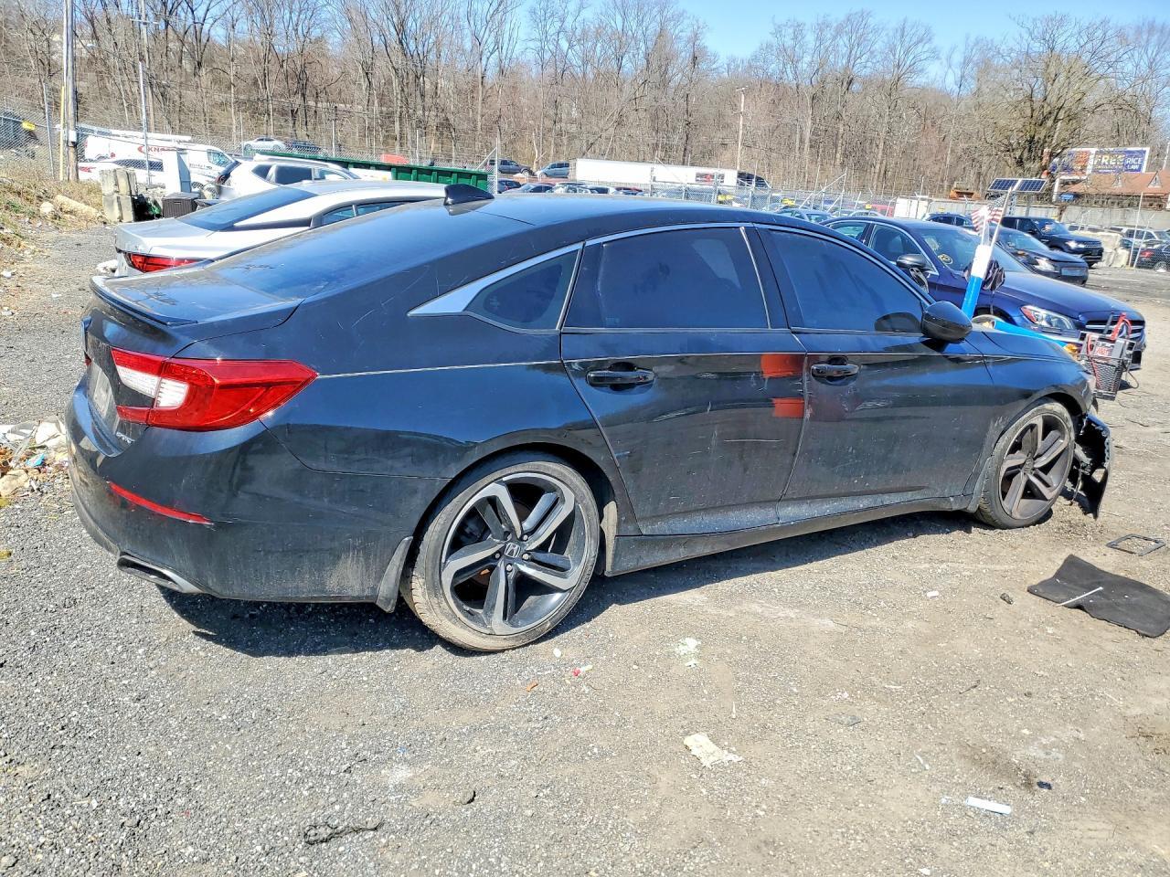 2018 Honda Accord Sport - Image 3