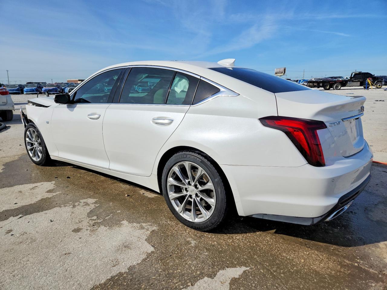 2021 Cadillac Ct5 Premium Luxury - Image 2