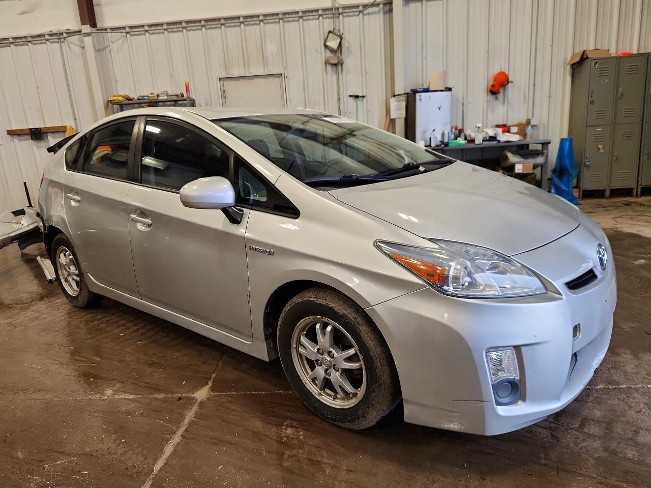 2010 Toyota Prius Iii - Фото 4
