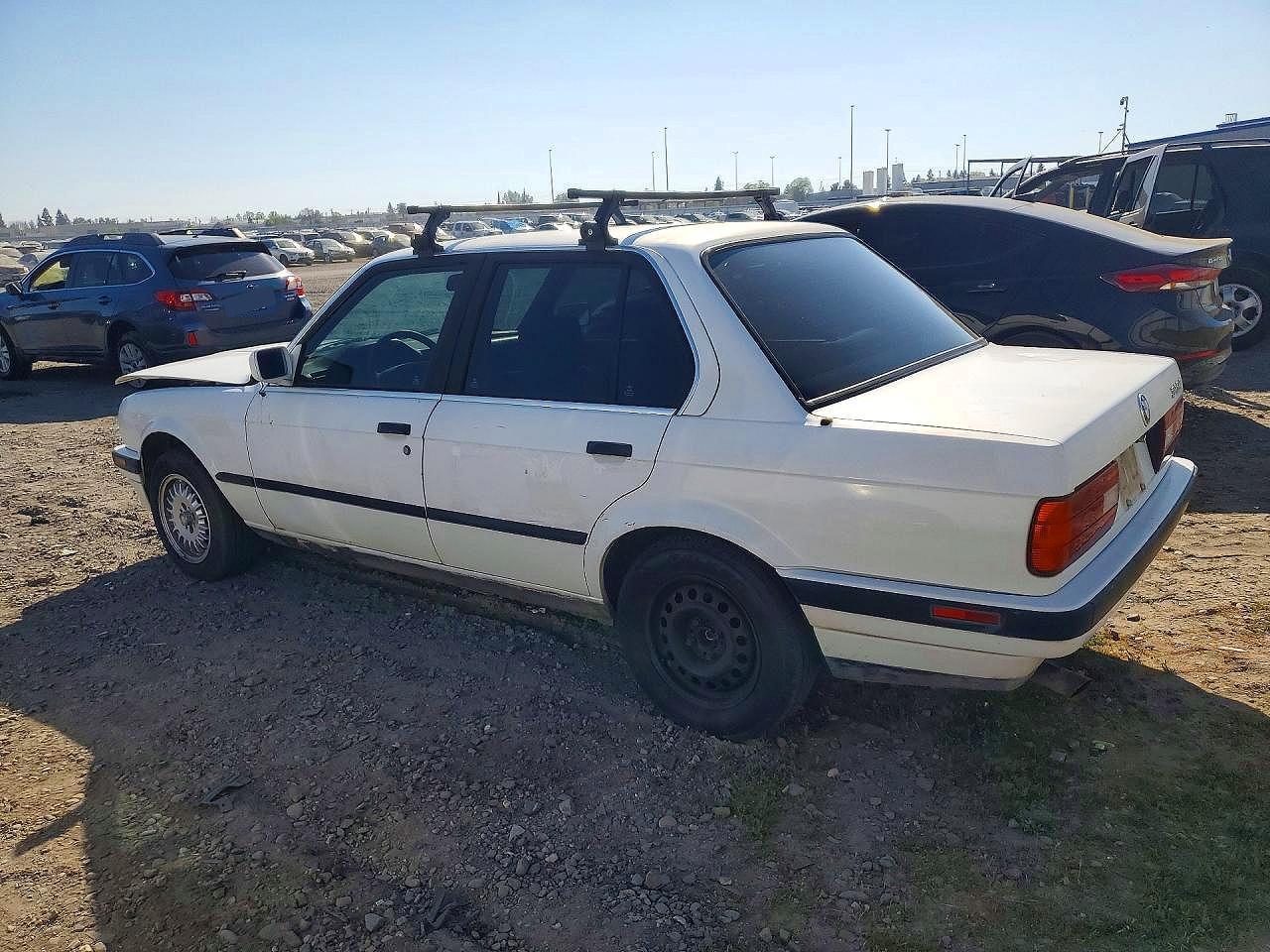 1991 BMW 318 I - Фото 2
