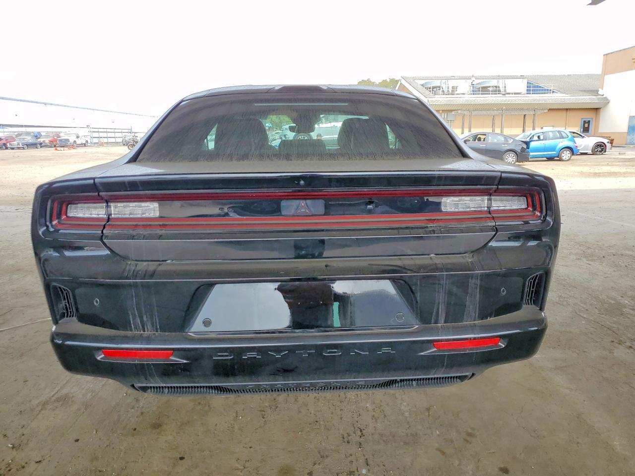 2025 Dodge Charger Daytona R - Фото 6