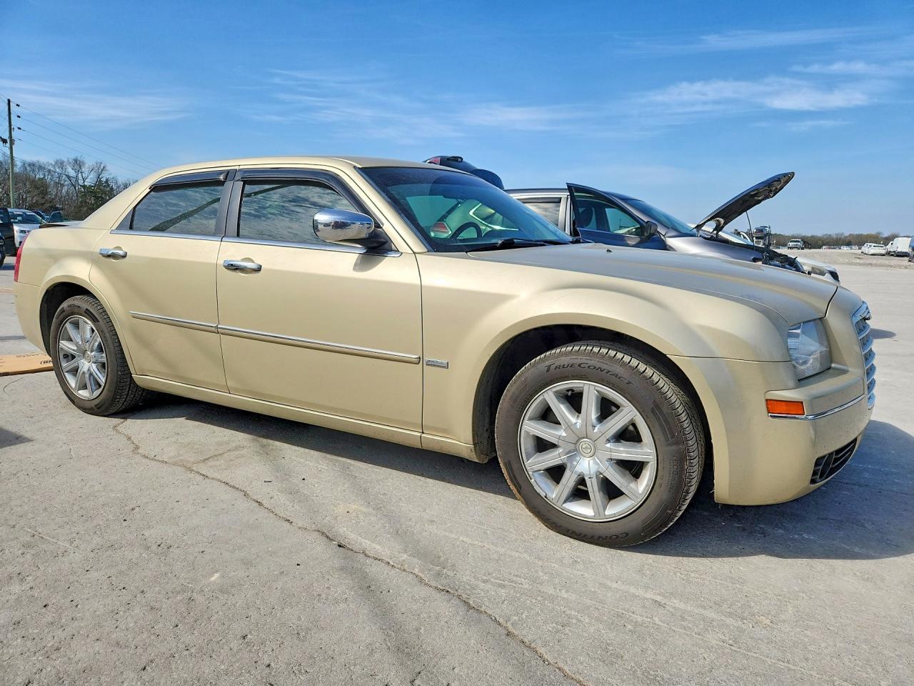 2010 Chrysler 300 Touring - Фото 4