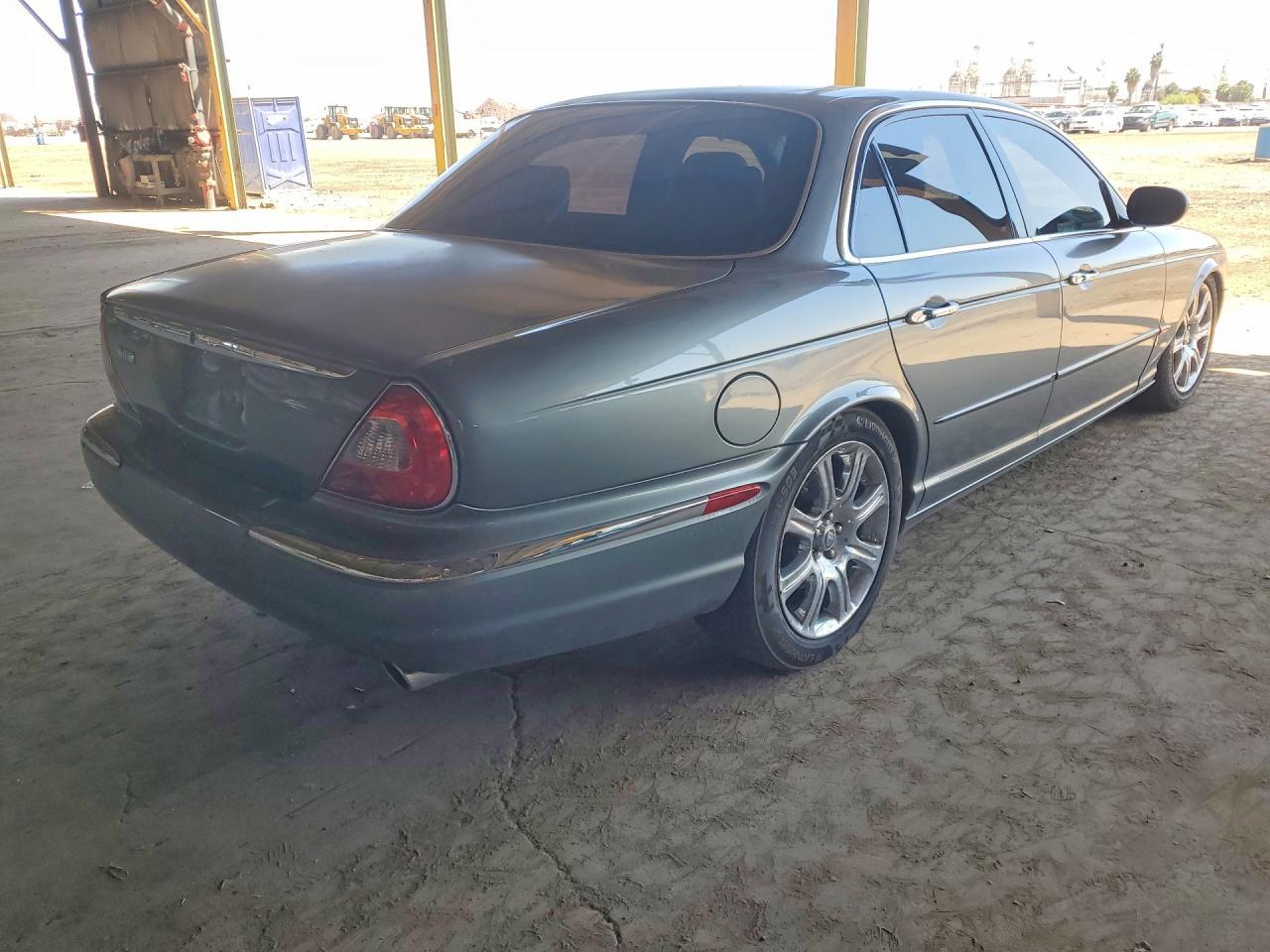 2004 Jaguar Xj8 - Фото 3