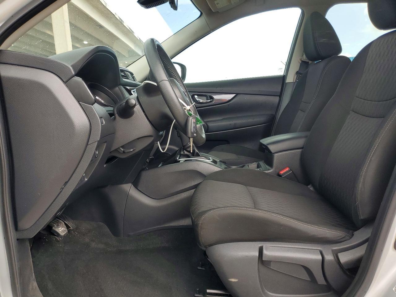 2019 Nissan Rogue S - Фото 7
