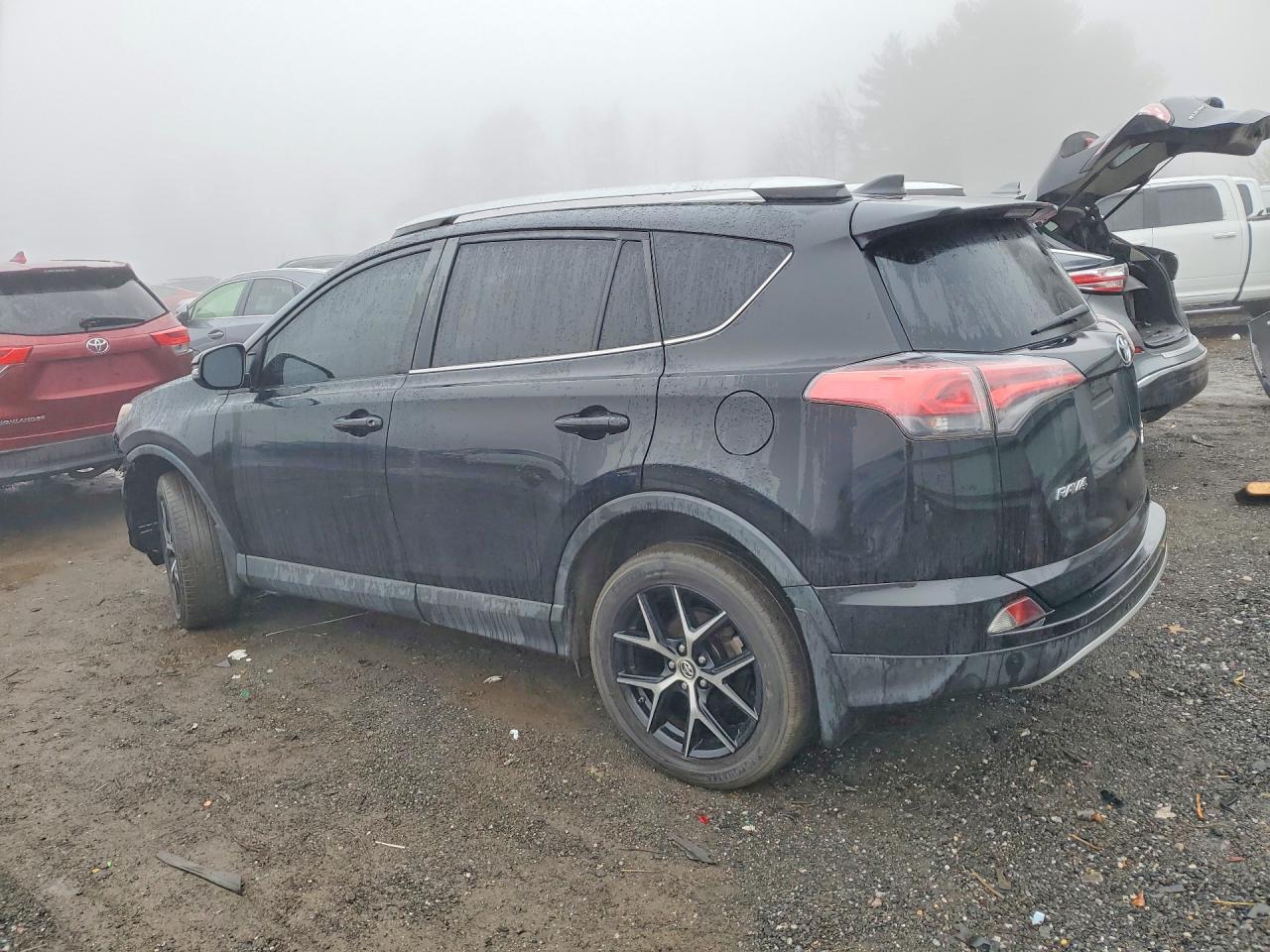 2016 Toyota Rav4 Se - Фото 2