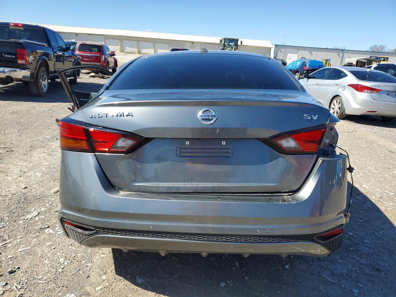 2022 Nissan Altima 2.5 Sv - Фото 6
