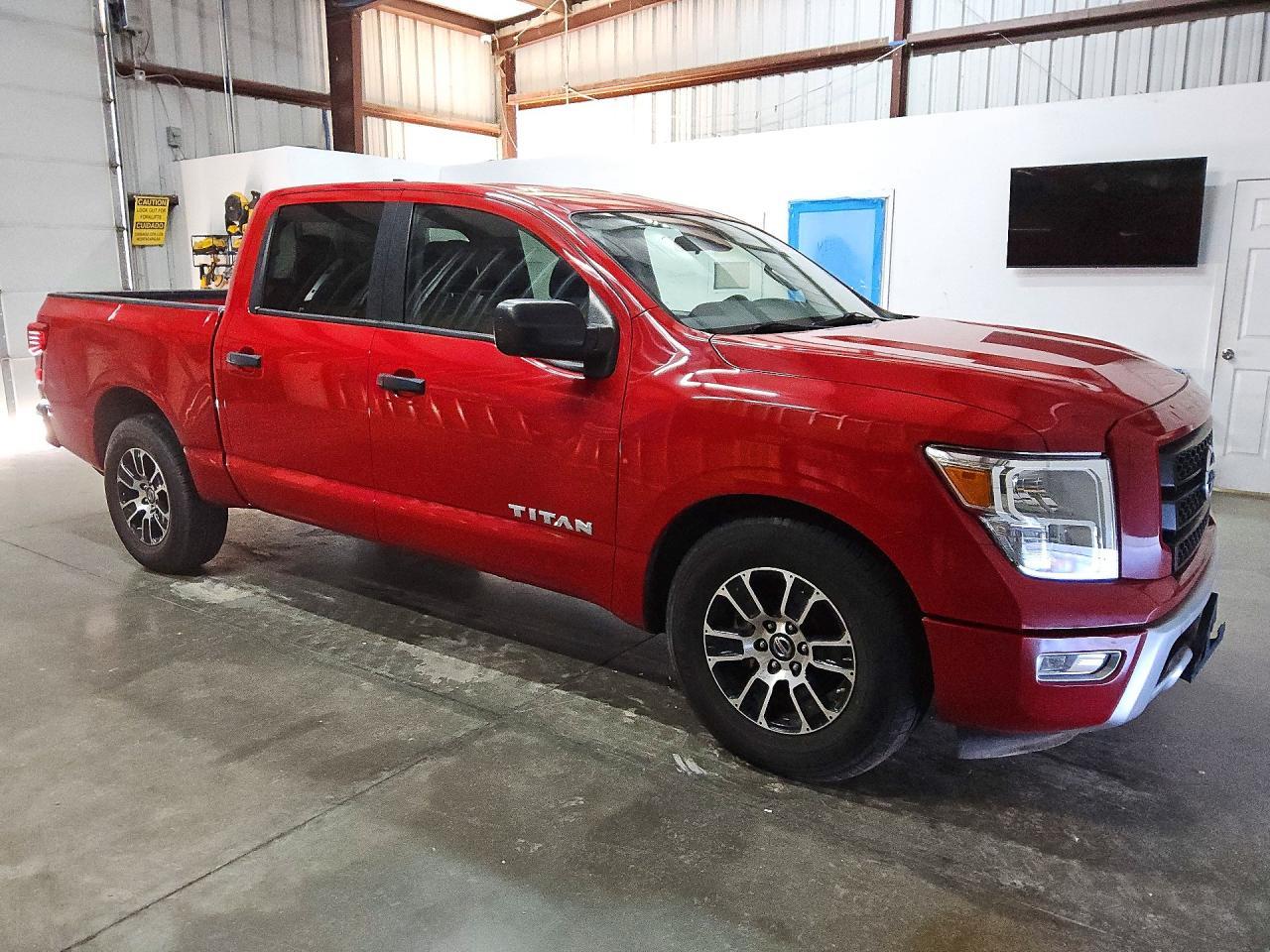 2022 Nissan Titan S - Фото 4
