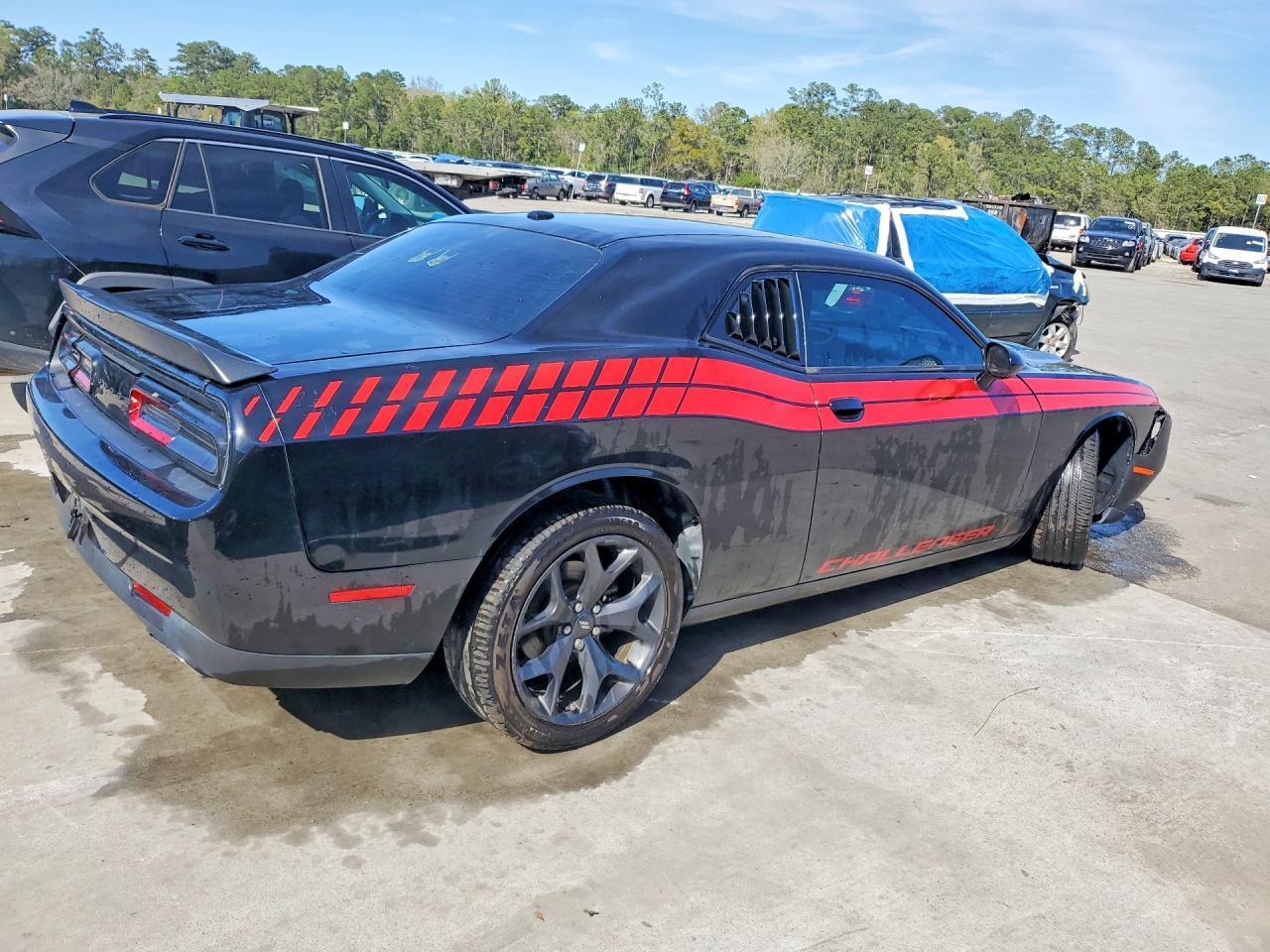 2020 Dodge Challenger Sxt - Image 3