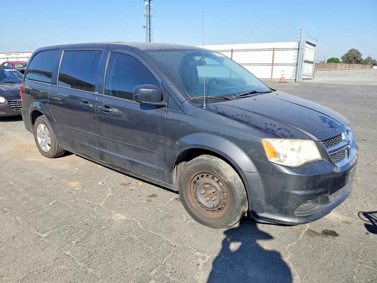 2012 Dodge Grand Caravan Se - Image 4
