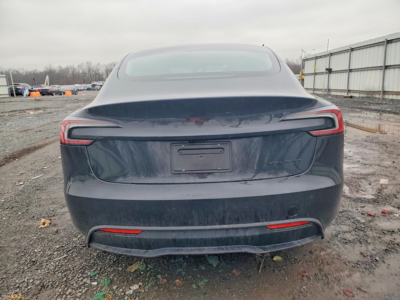 2026 Tesla Model 3 - Фото 6
