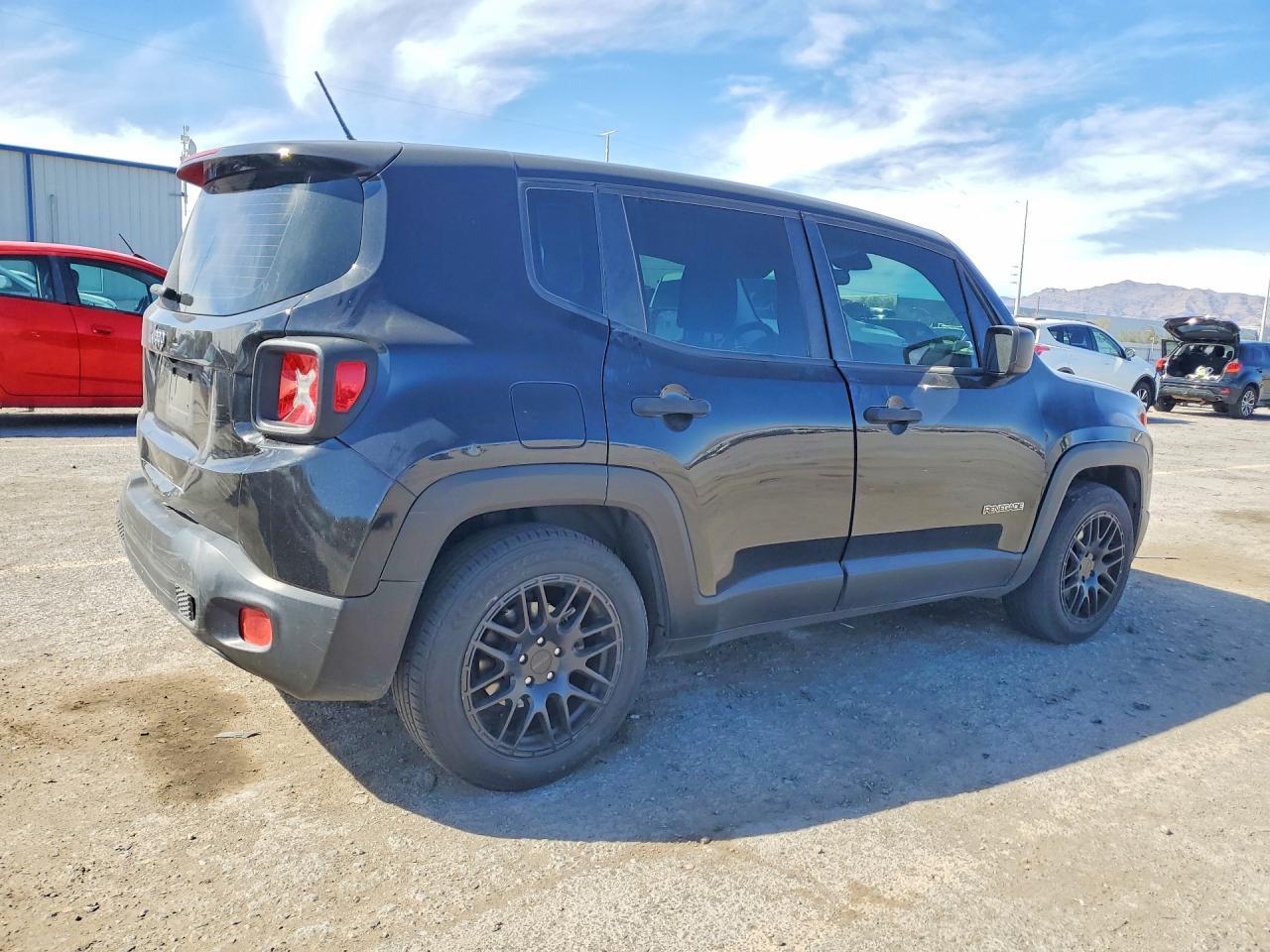 2015 Jeep Renegade Sport - Image 3