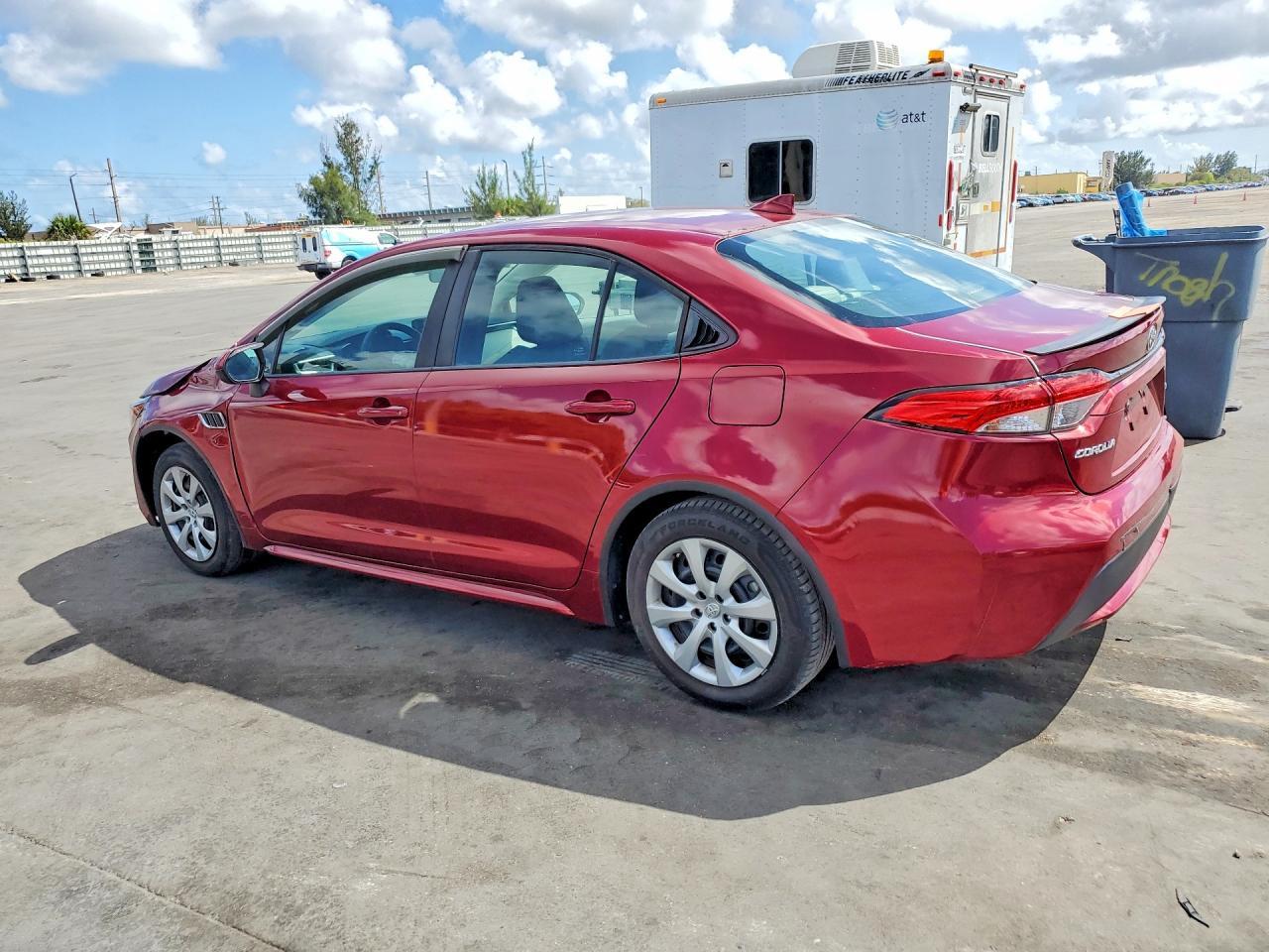 2022 Toyota Corolla Le - Фото 2