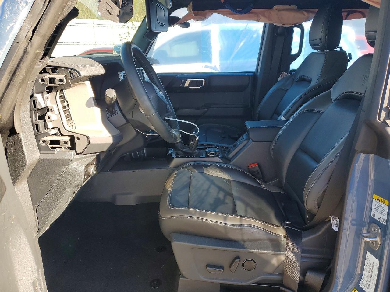 2025 Ford Bronco Outer Banks - Фото 7