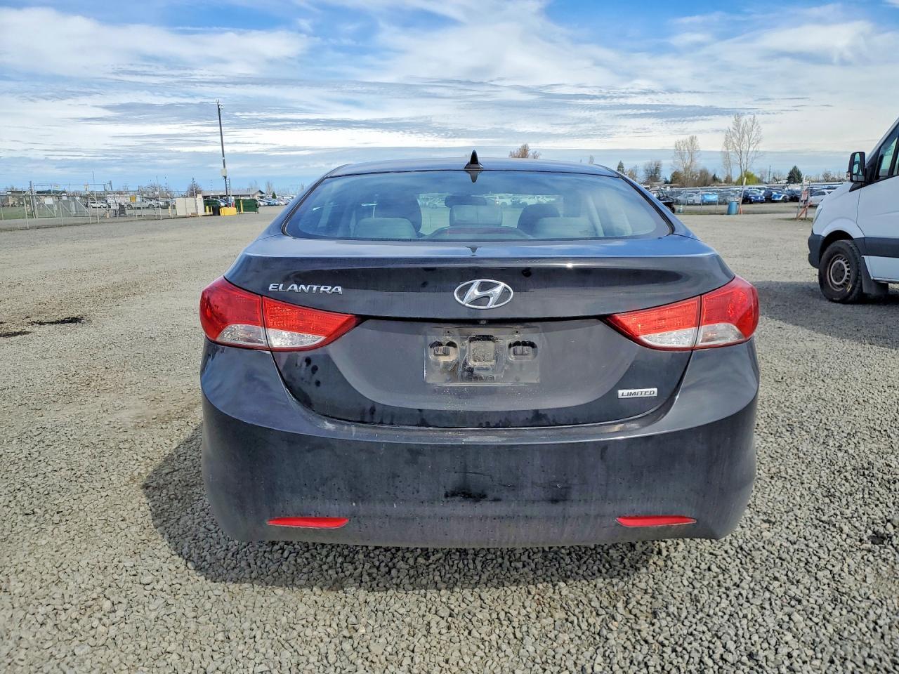 2012 Hyundai Elantra - Фото 6
