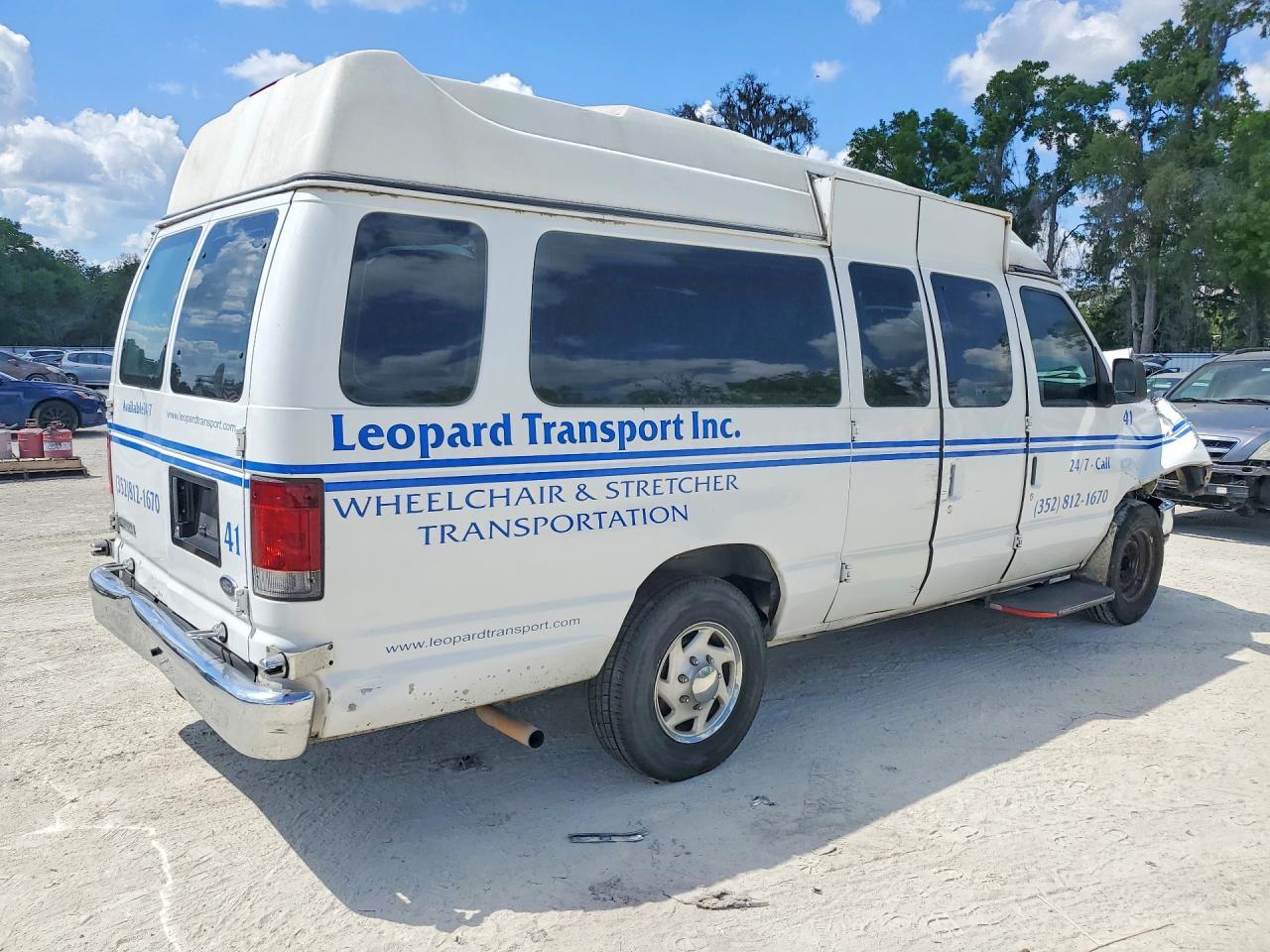 2023 Ford Econoline E250 - Фото 3