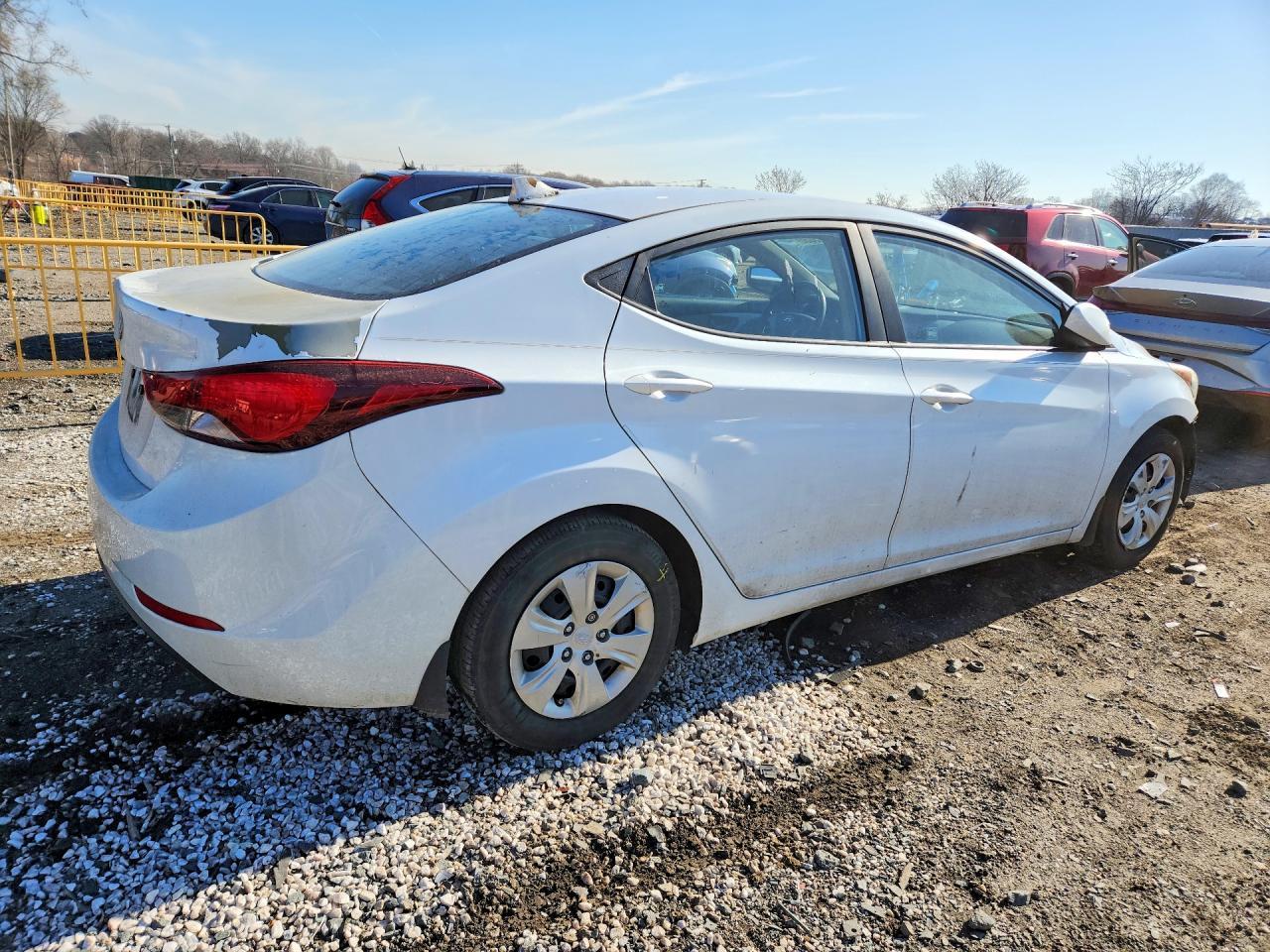 2016 Hyundai Elantra Se - Фото 3