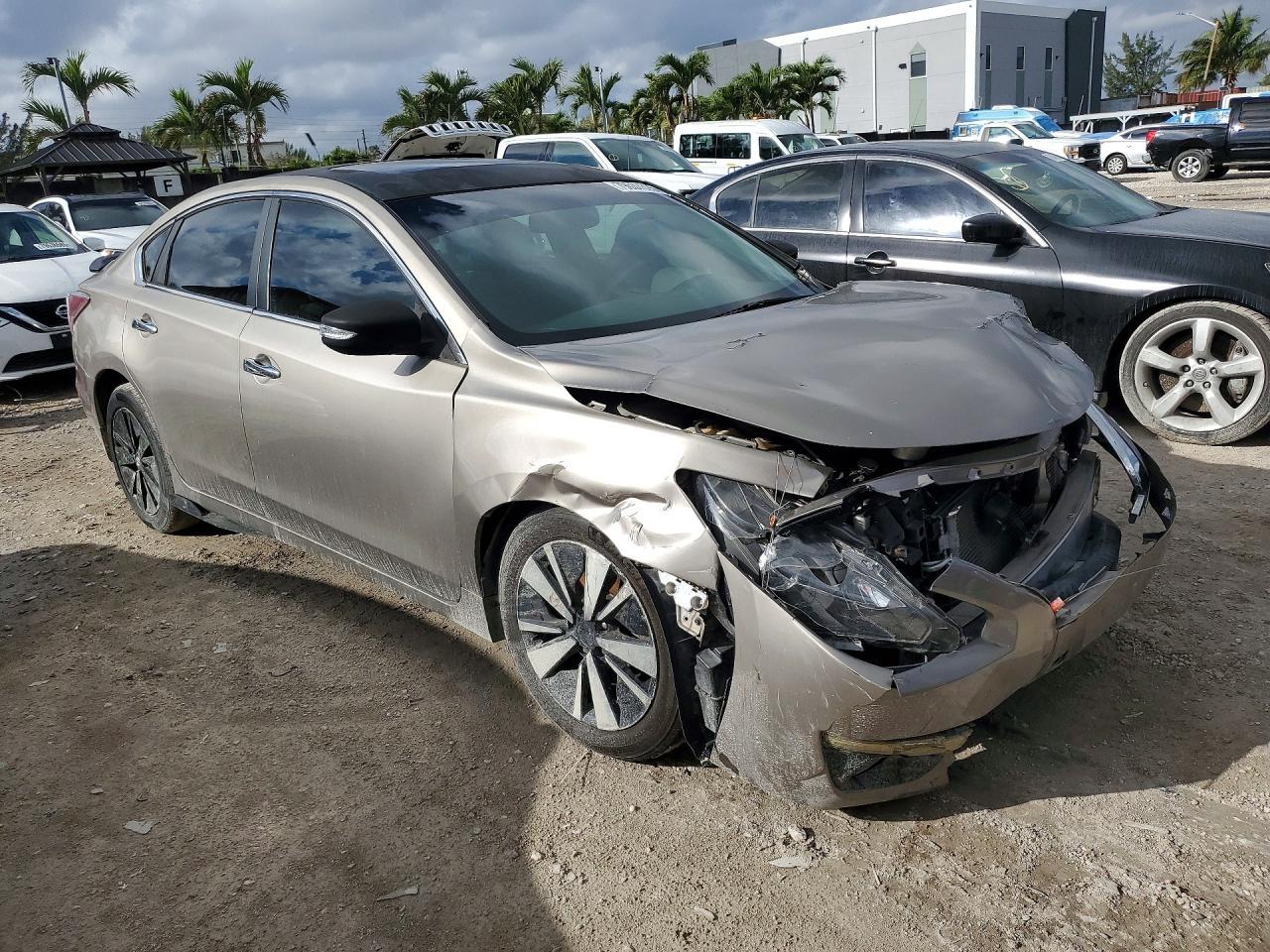 2013 Nissan Altima 3.5 S - Фото 4