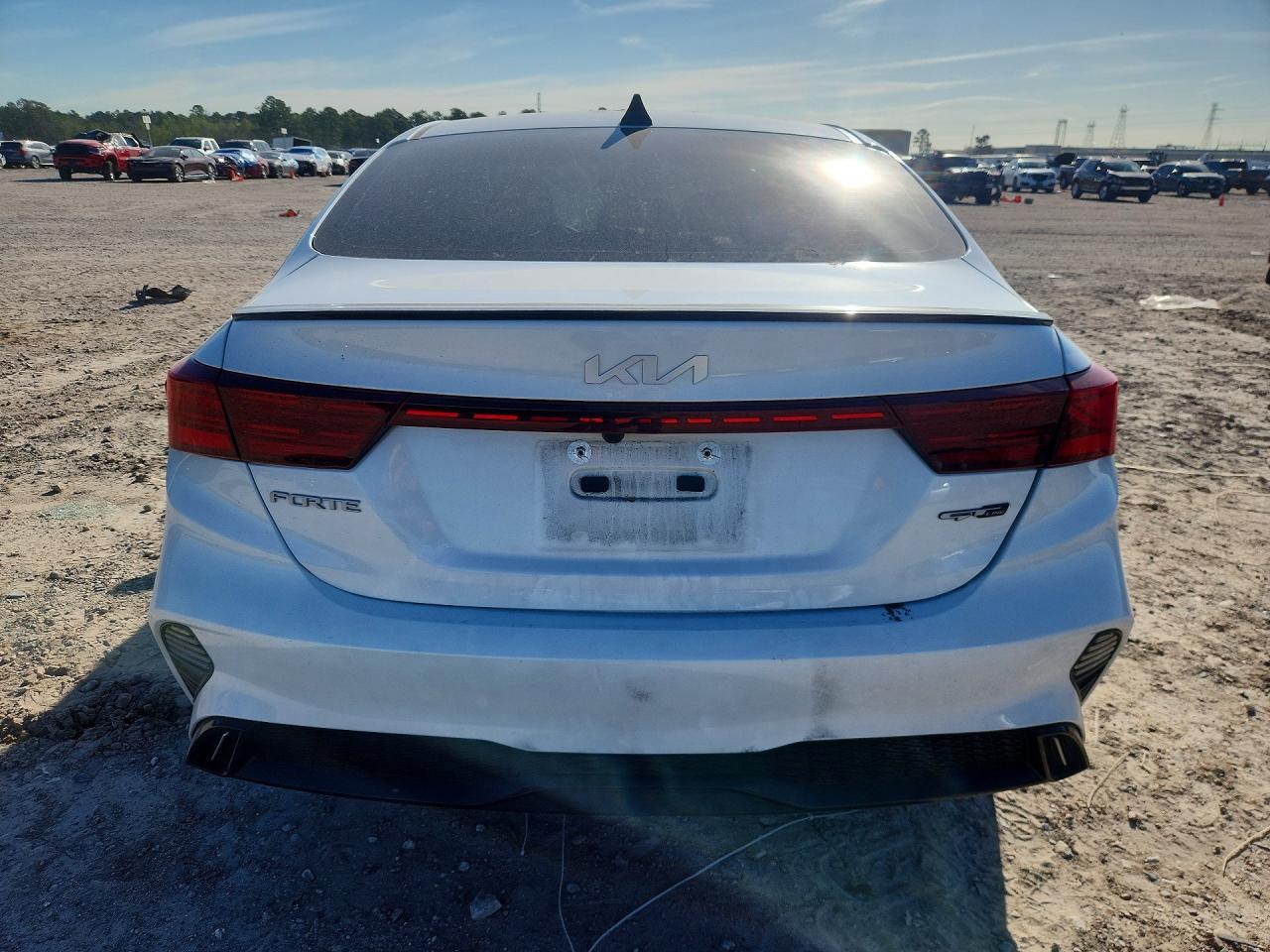 2024 Kia Forte - Image 6