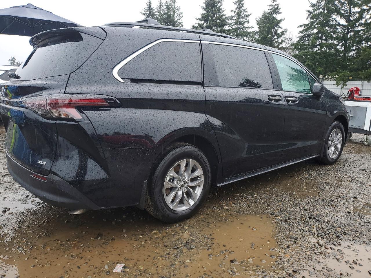 2025 Toyota Sienna Xle 7-Passenger - Фото 3