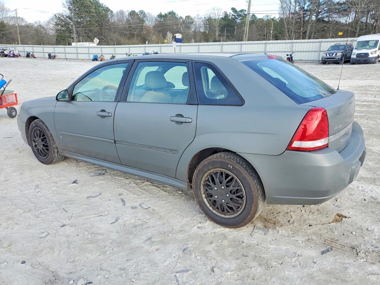 2007 Chevrolet Malibu Maxx Lt - Image 2