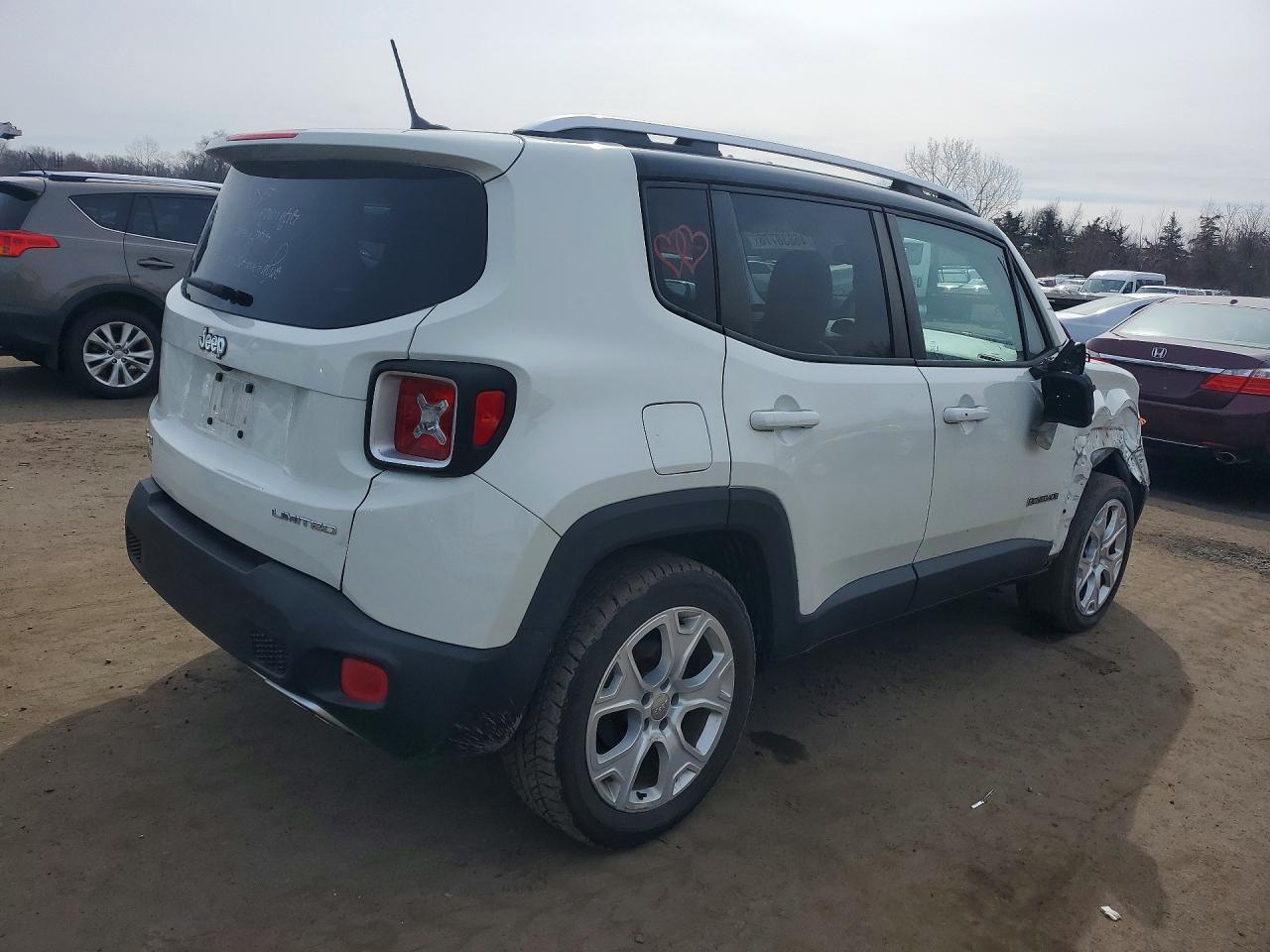 2015 Jeep Renegade Limited - Image 3