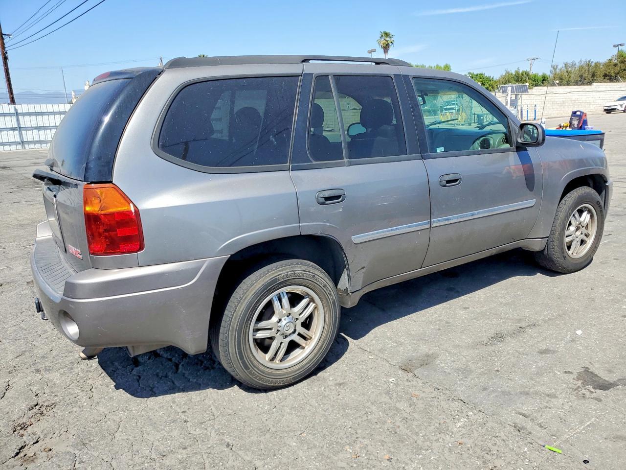 2007 GMC Envoy - Image 3