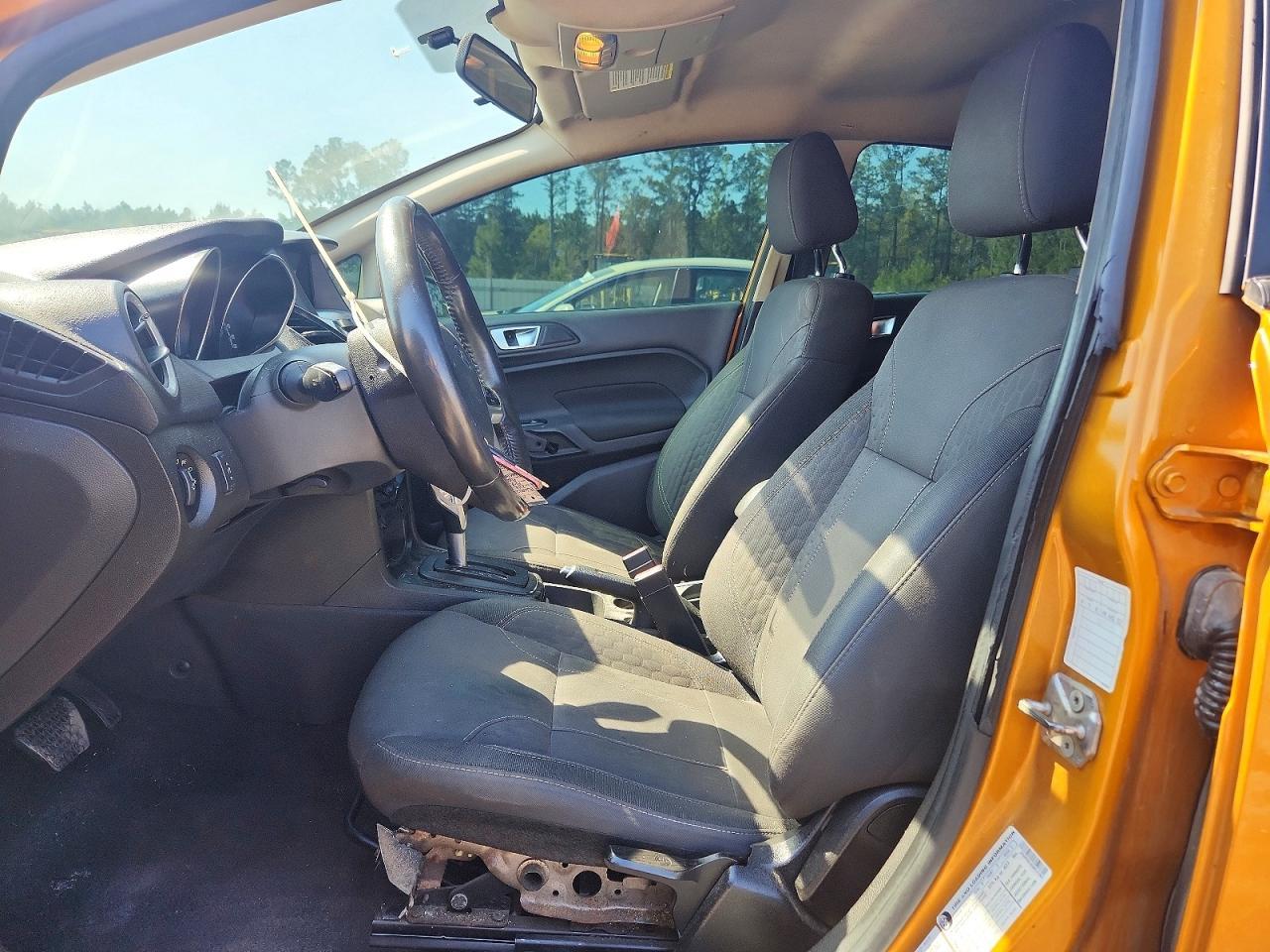 2016 Ford Fiesta Se - Фото 7