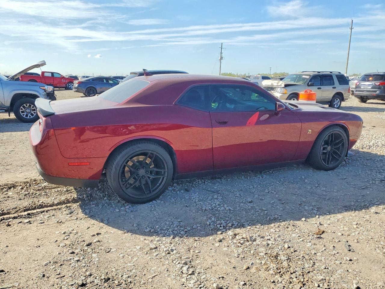 2023 Dodge Challenger R - Фото 3