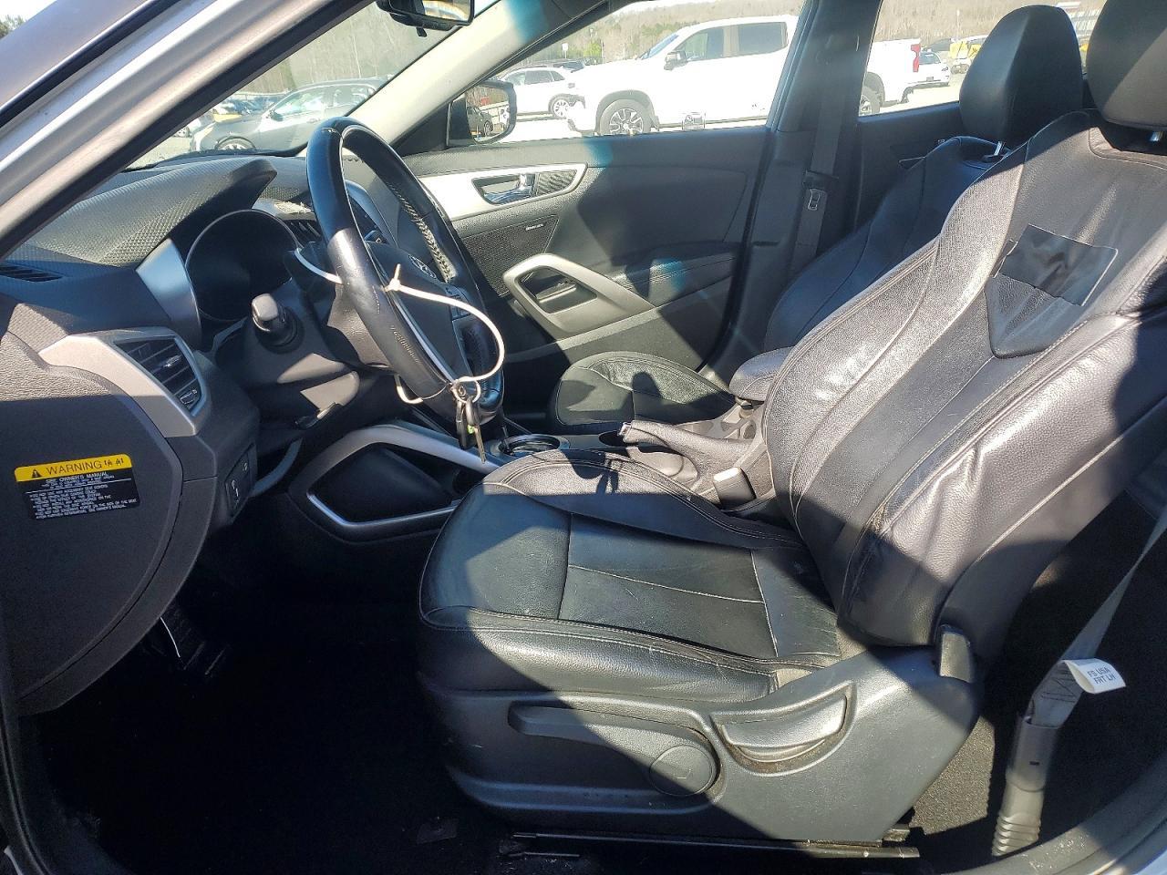 2014 Hyundai Veloster Re:flex - Image 7