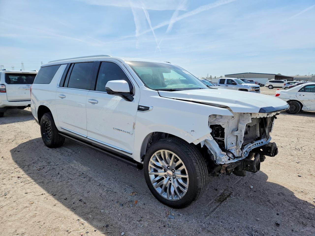 2023 GMC Yukon Xl Denali - Фото 4