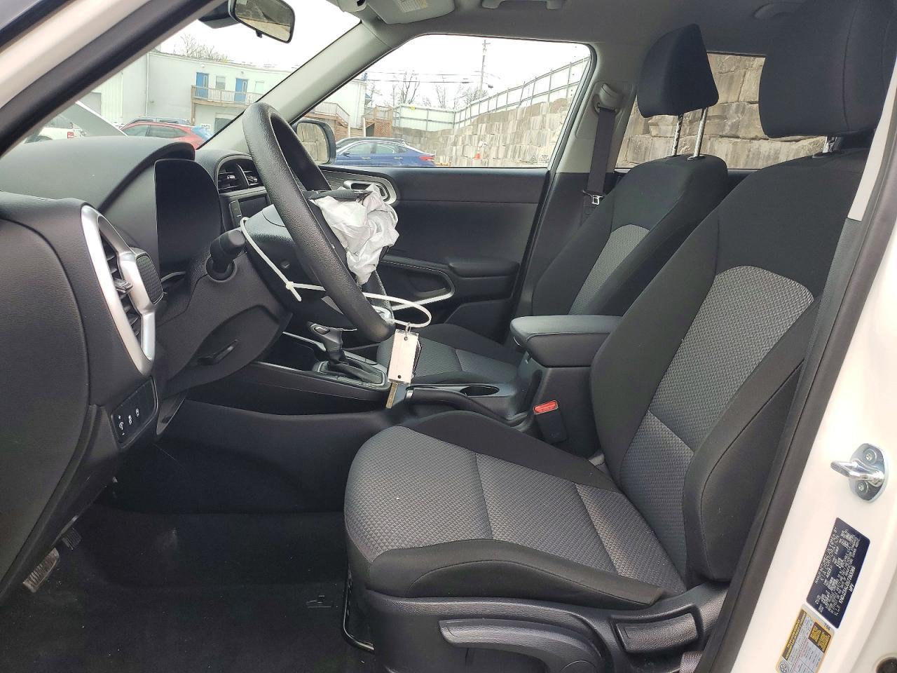 2025 Kia Soul Lx - Image 7