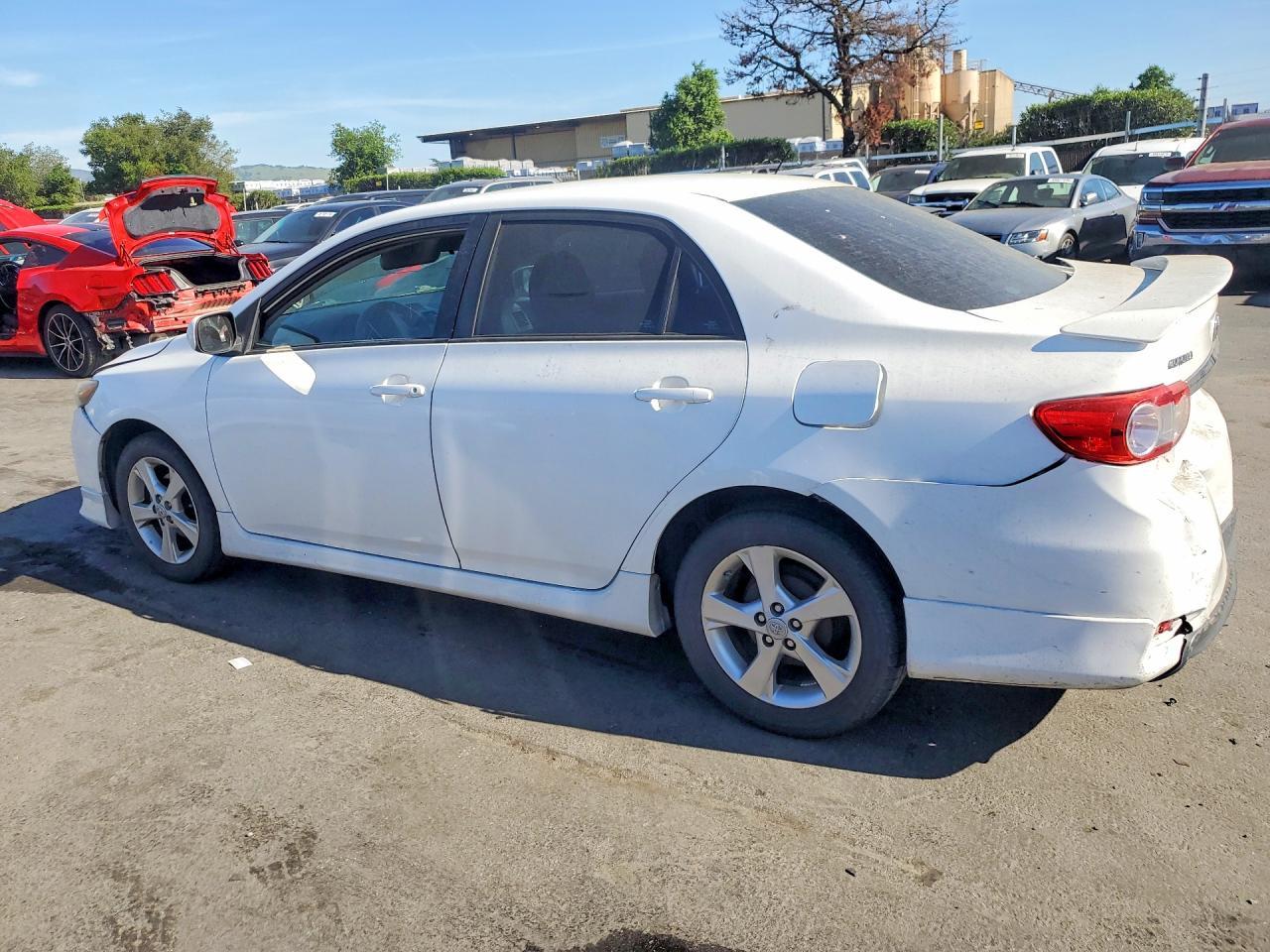 2013 Toyota Corolla S - Фото 2